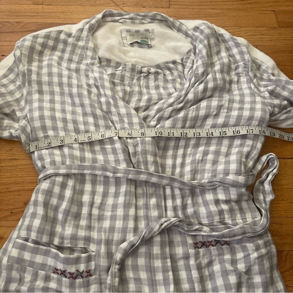 Anthropologie Grey Gingham Fleece Robe Size Medium - Picture 3 of 7